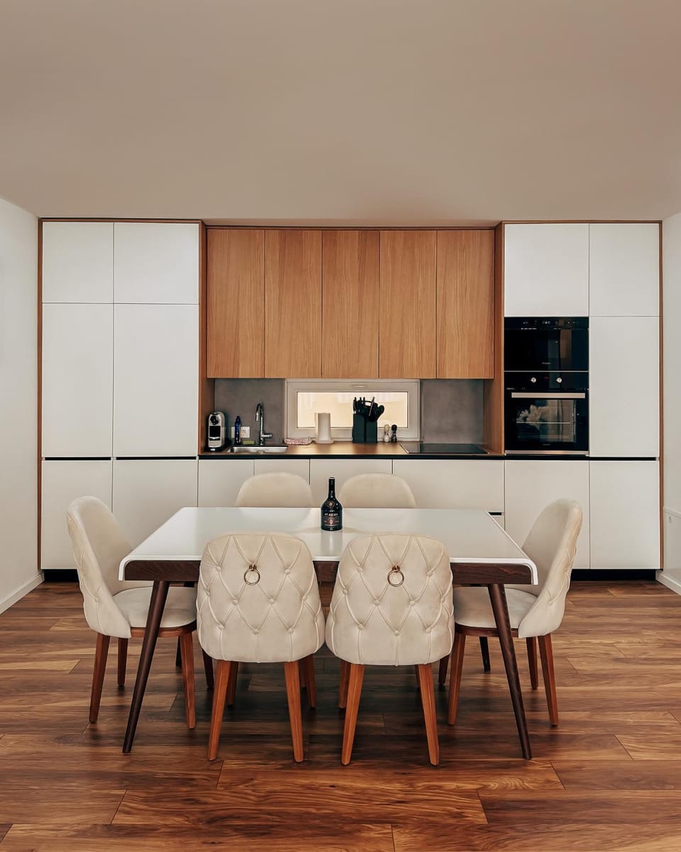 Coffee/tea facilities, Kitchen or kitchenette, Dining area, minibar, pet friendly, stove