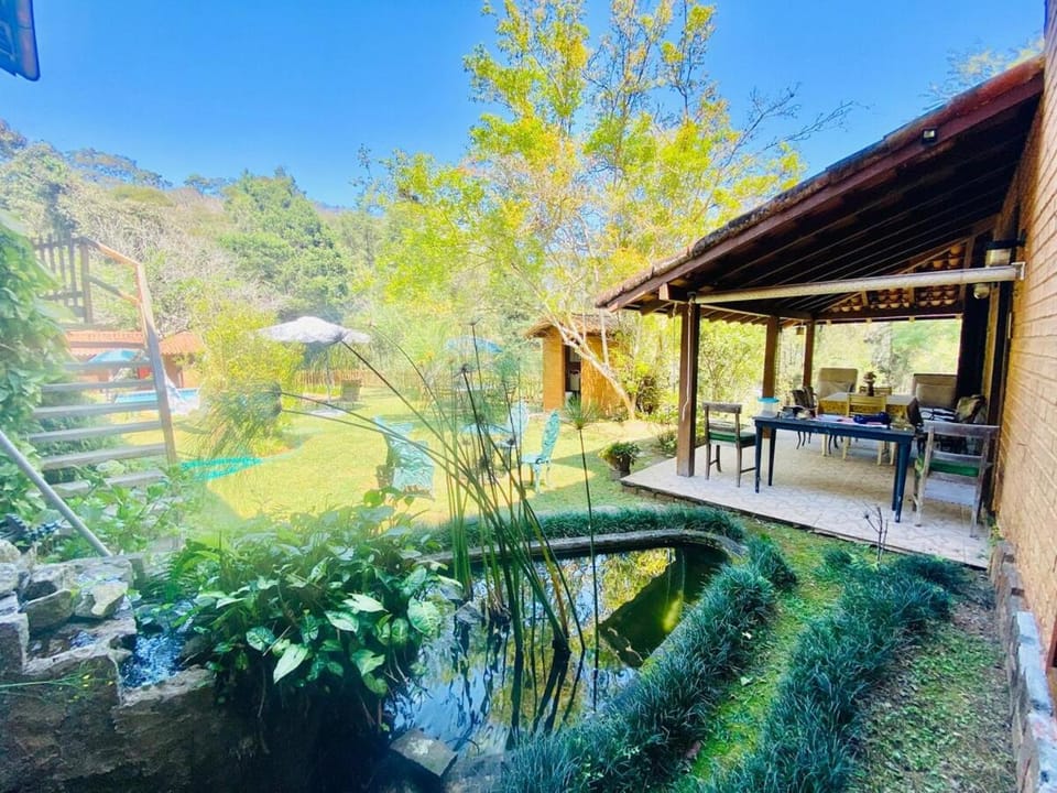 Oásis Serrano com piscina e lareira House in State of Rio de Janeiro