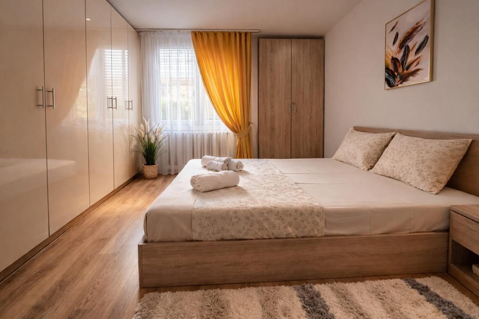 Family Nest - Two-Bedroom Apartment in City Centre by He-Ra Apartments Skopje Apartment in Skopje