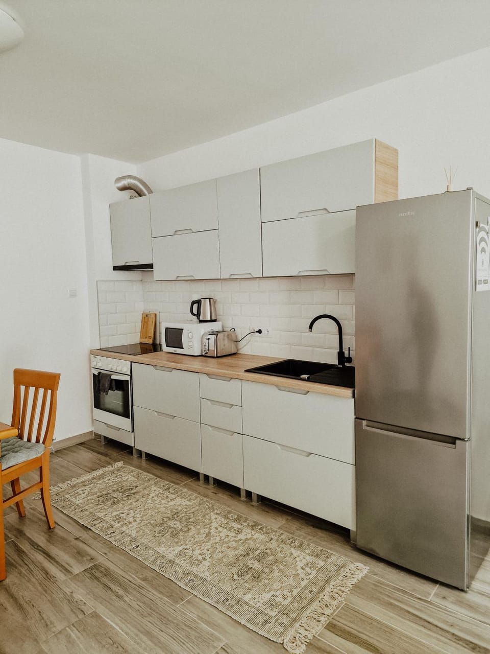 microwave, stove, toaster
