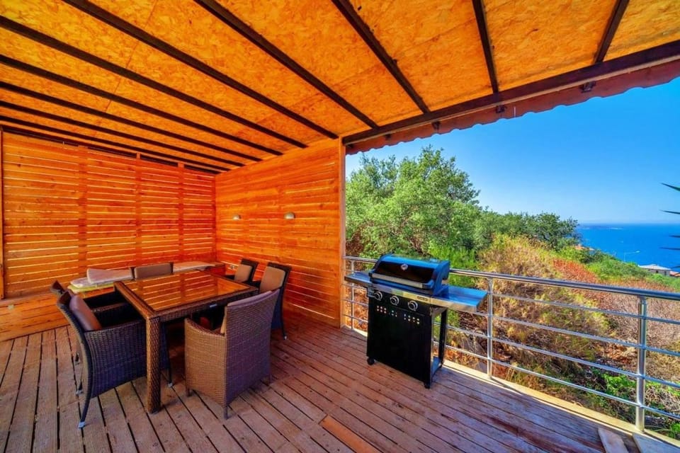 Villa with Sea View and Pool VİLLA HANS Villa in Antalya Province