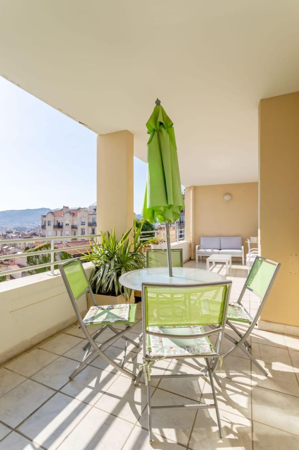 Balcony/Terrace, Seating area, furniture