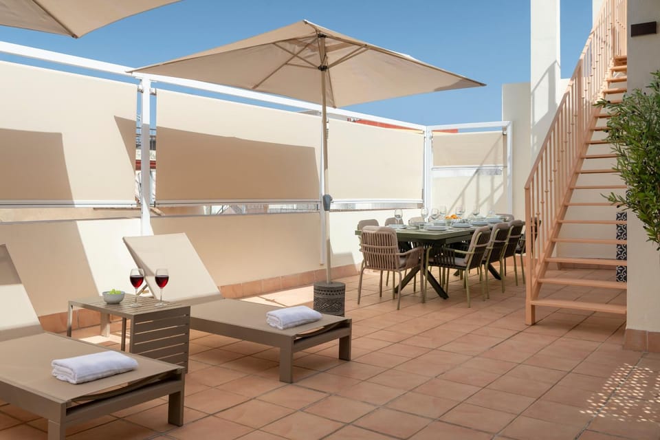 Balcony/Terrace, Dining area, sunbed