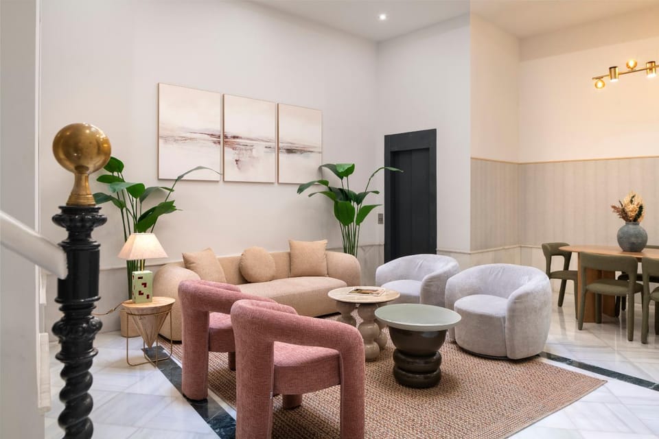 Patio, Living room