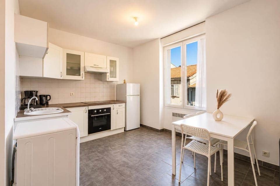 Communal kitchen