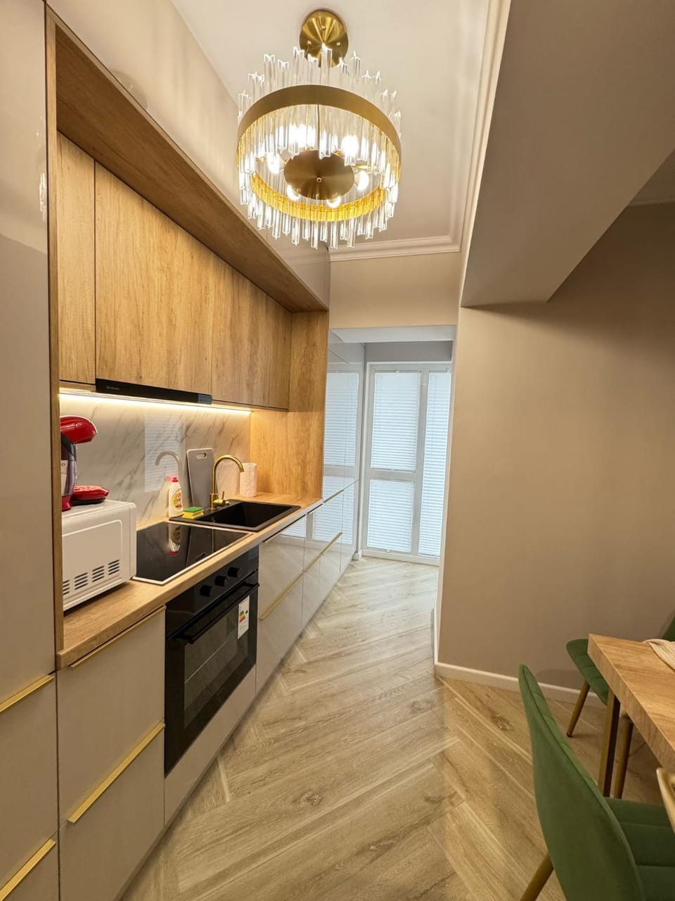 Kitchen or kitchenette, oven, stove