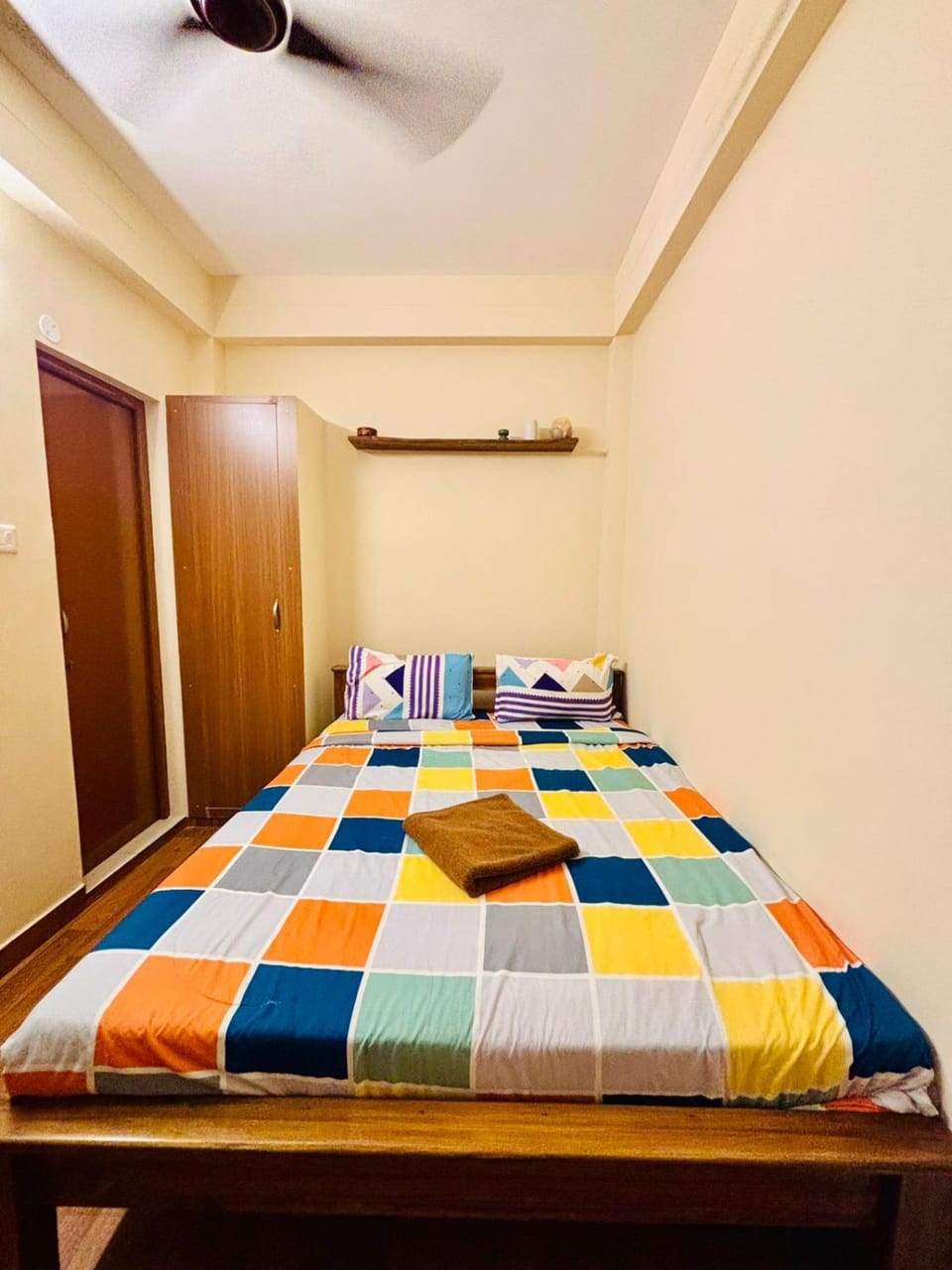 Bed, Photo of the whole room, Bedroom, wardrobe