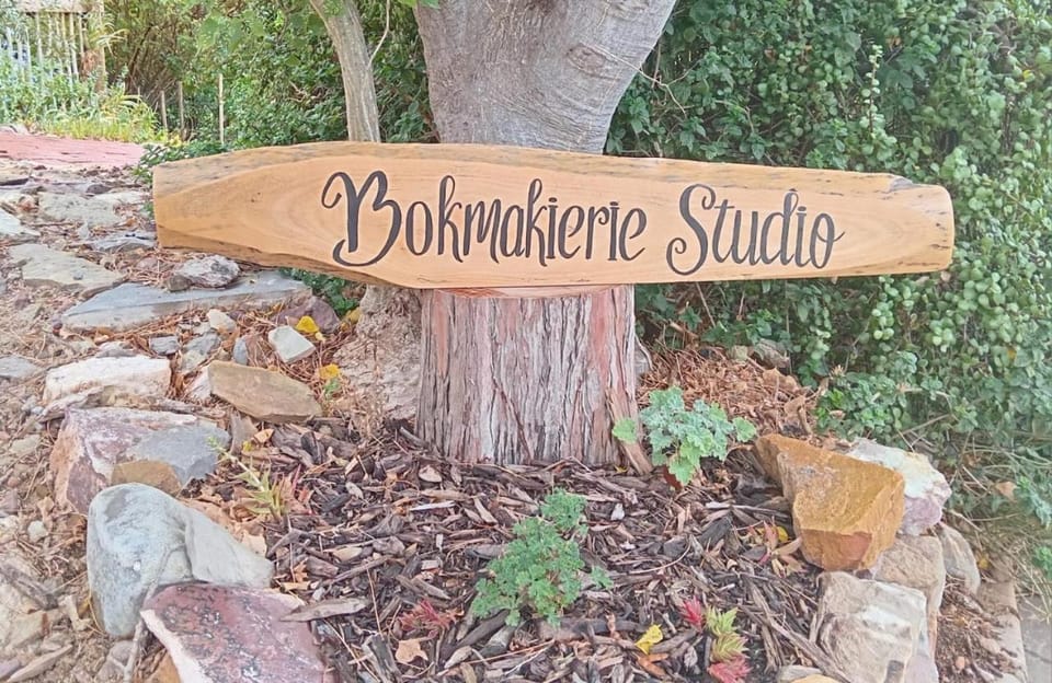 Bokmakierie Studio Apartment in Western Cape
