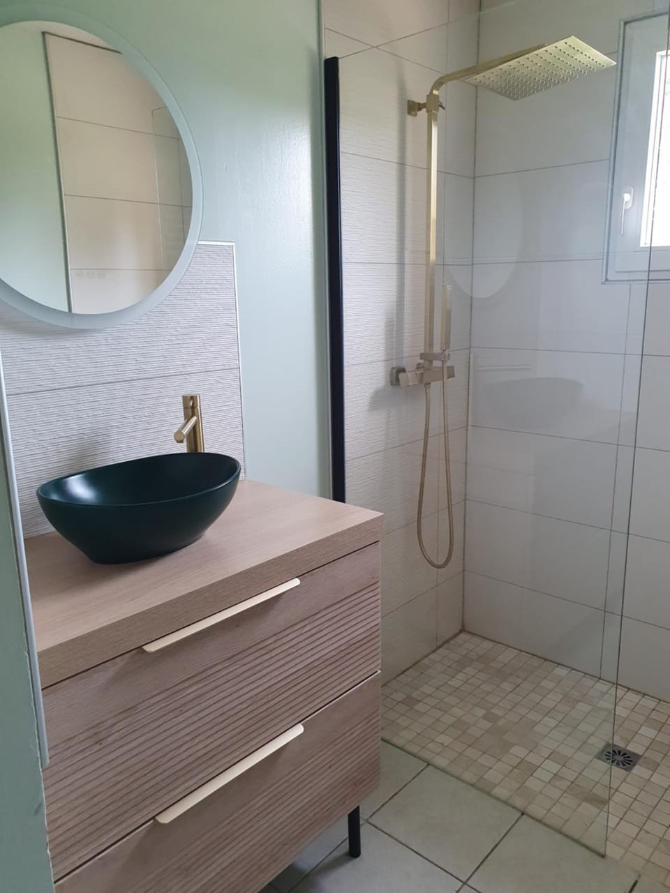Shower, Bathroom