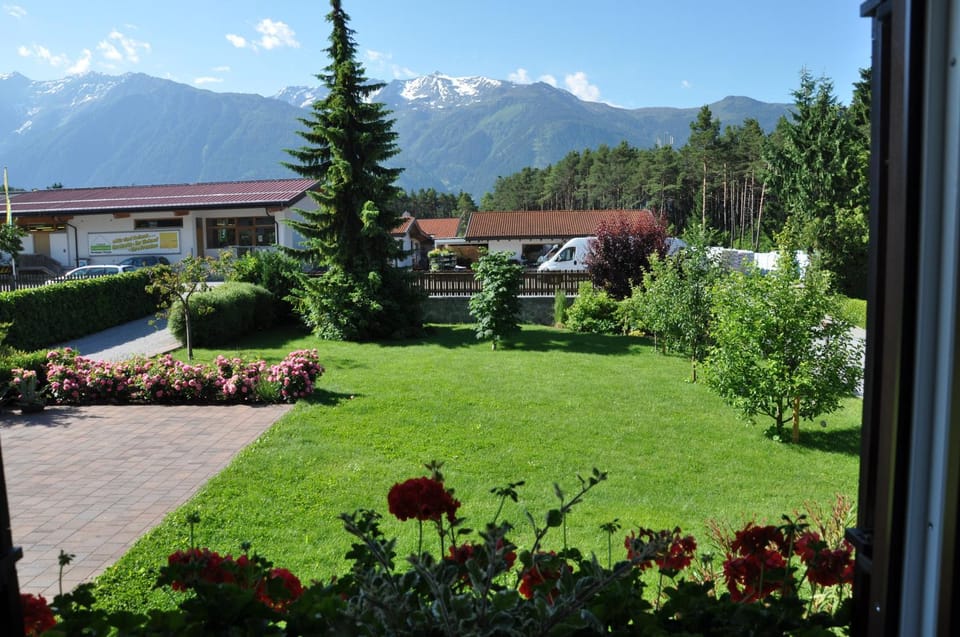 Garden view, Mountain view
