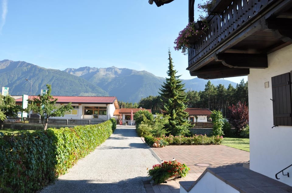 Facade/entrance, Garden view, Mountain view, Street view, Street view