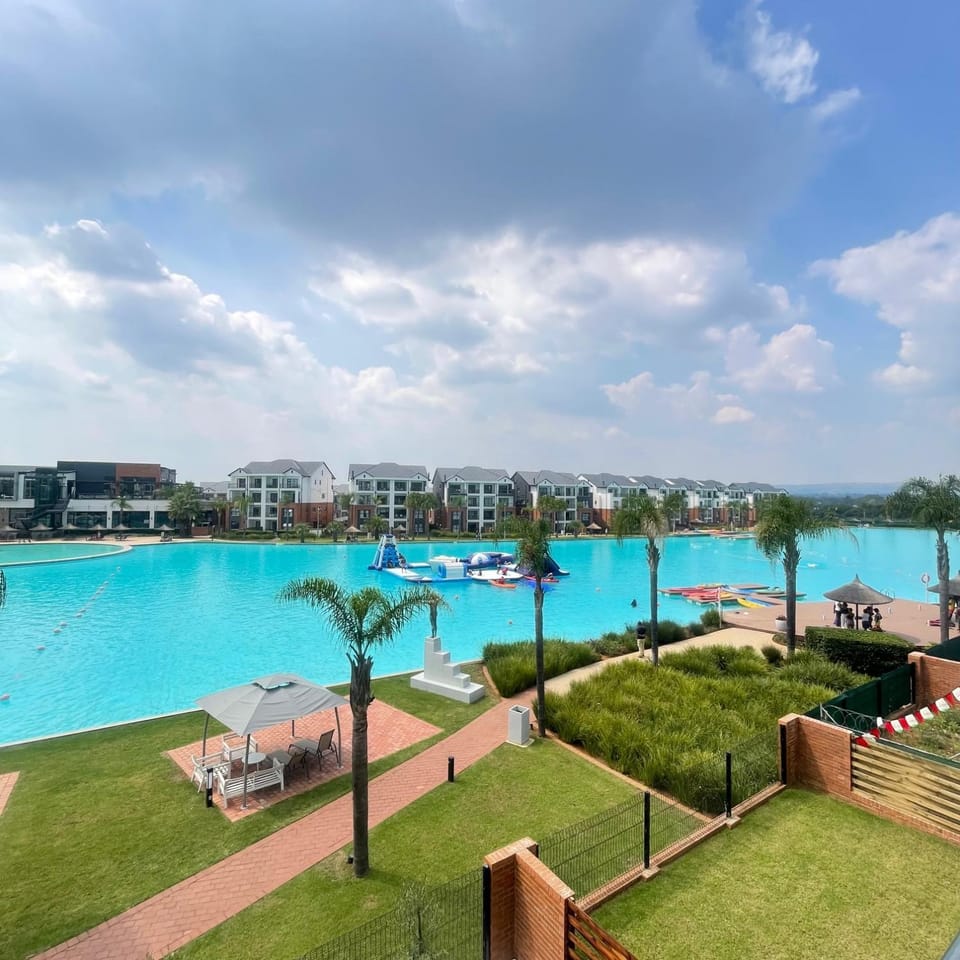 The Blyde Crystal lagoon Apartment hotel in Pretoria