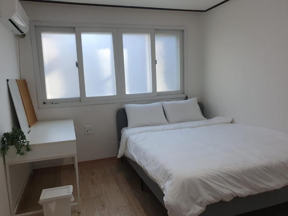 302 신규 건대역 도보2분 성수 어린이 대공원 잠실 압구정 청담 강남 Apartment in Seoul
