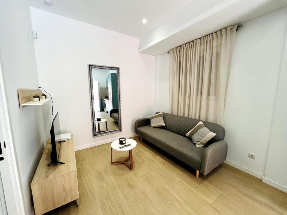 Loft Sofia a estrenar con luz natural en corazon de Valencia Apartment in Valencia