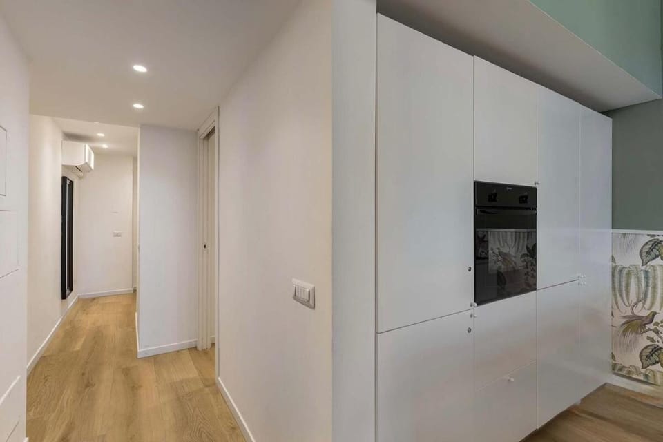 Luxurious Designer Studio - Centrale Station Apartment in Milan