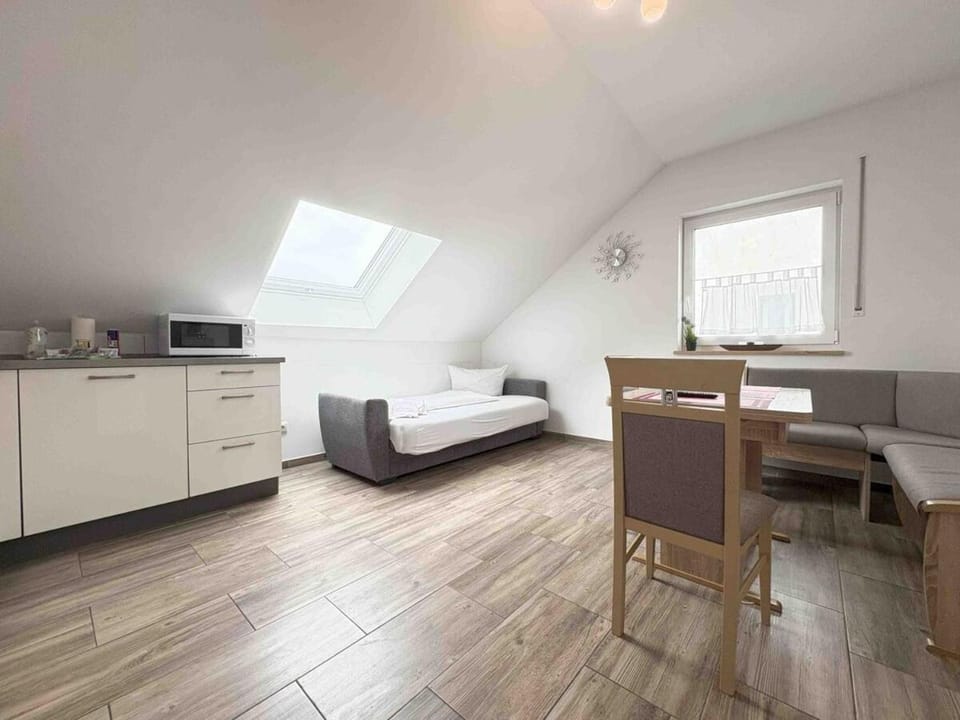 STB114 moderne Monteurwohnung Apartment in Bavaria