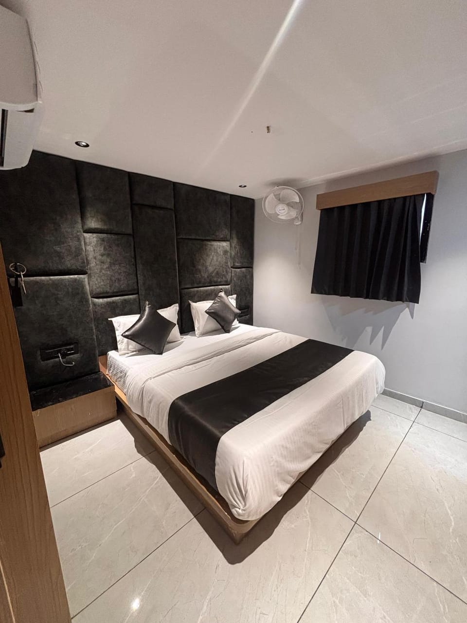 Hotel Promince Hotel in Ahmedabad