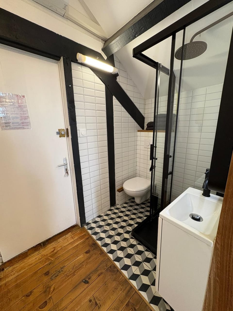 Shower, Facade/entrance, Bathroom