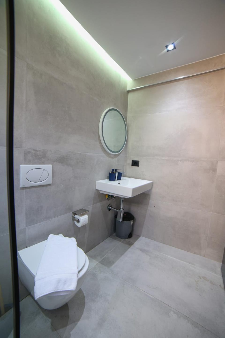 Matisse No20 - One Bedroom Apartment With Parking Apartment in Tirana