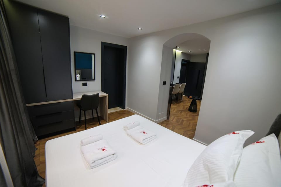 Matisse No20 - One Bedroom Apartment With Parking Apartment in Tirana