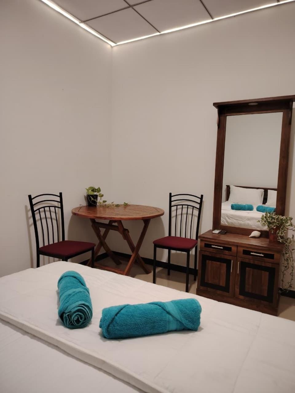 Dining area, Bedroom