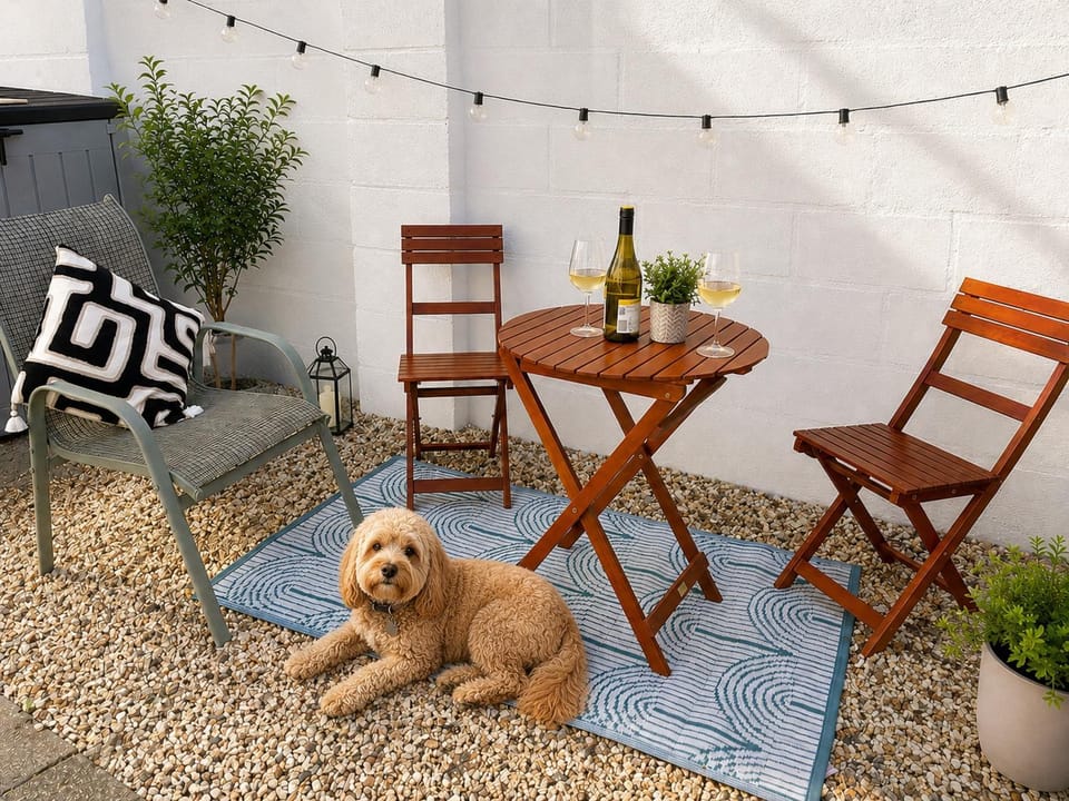 Patio, Garden, Pets