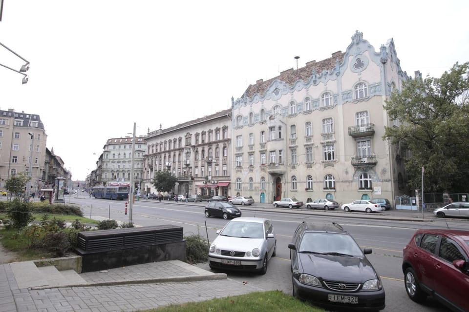 Facade/entrance, Street view