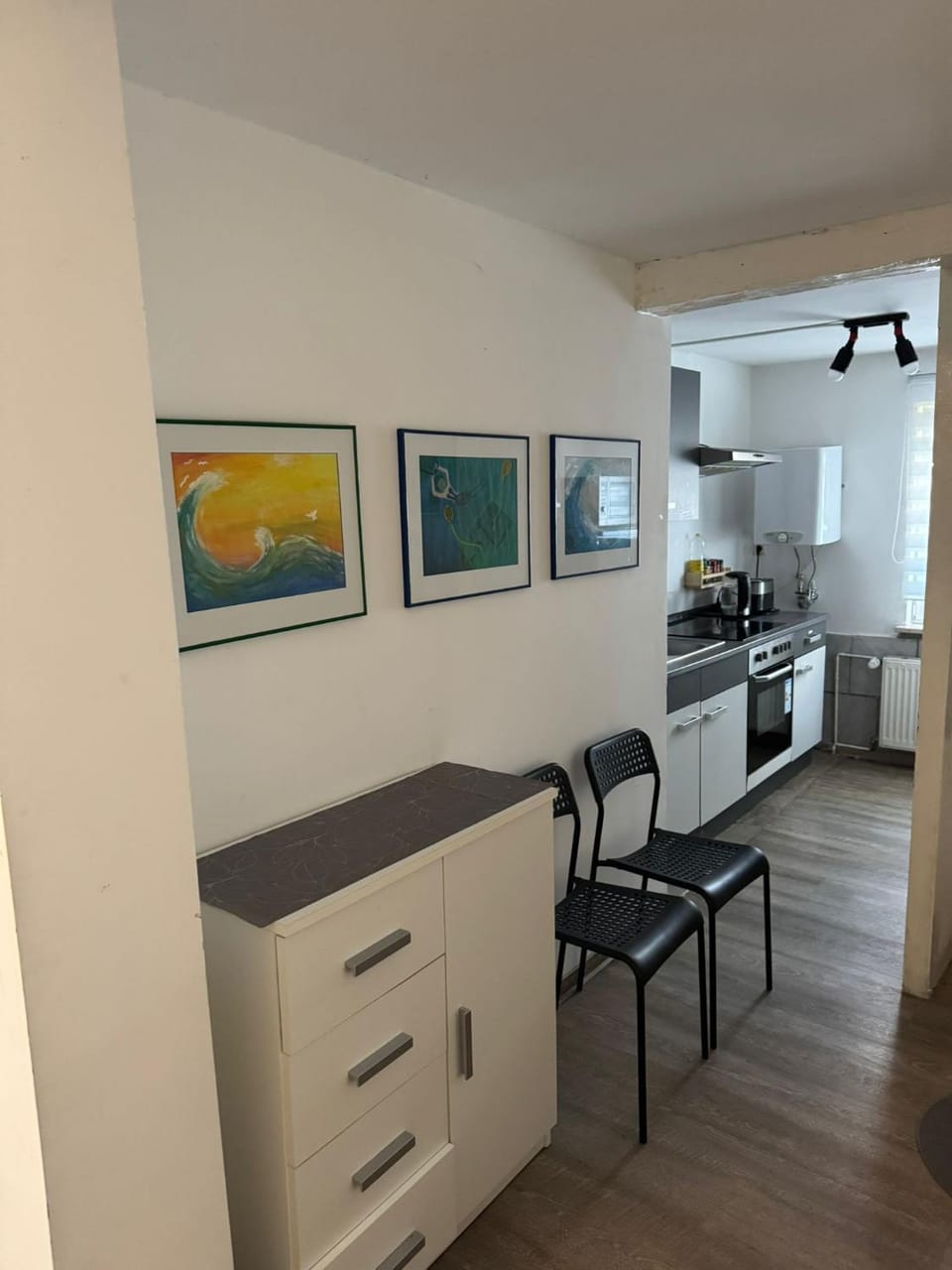 Kitchen or kitchenette, Living room