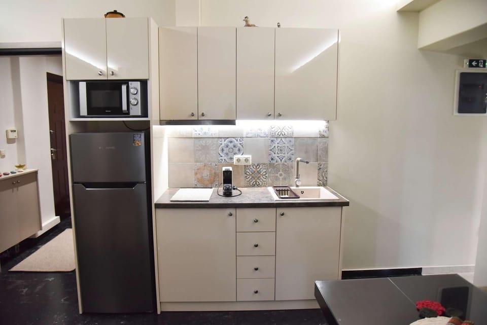 Your Ideal Retreat in the Heart of Kallithea Apartment in Kallithea