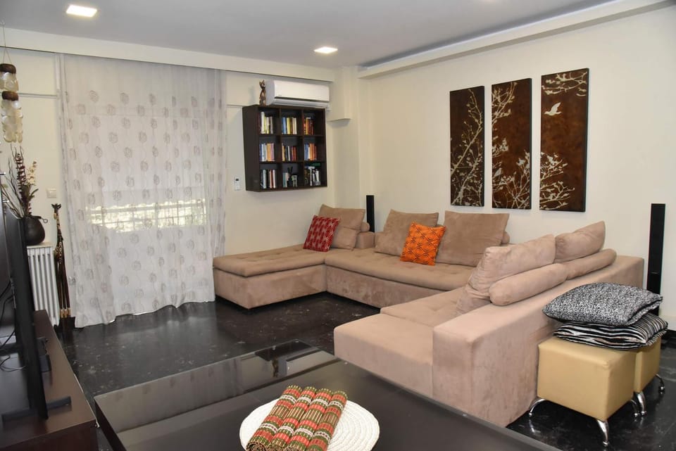 Your Ideal Retreat in the Heart of Kallithea Apartment in Kallithea