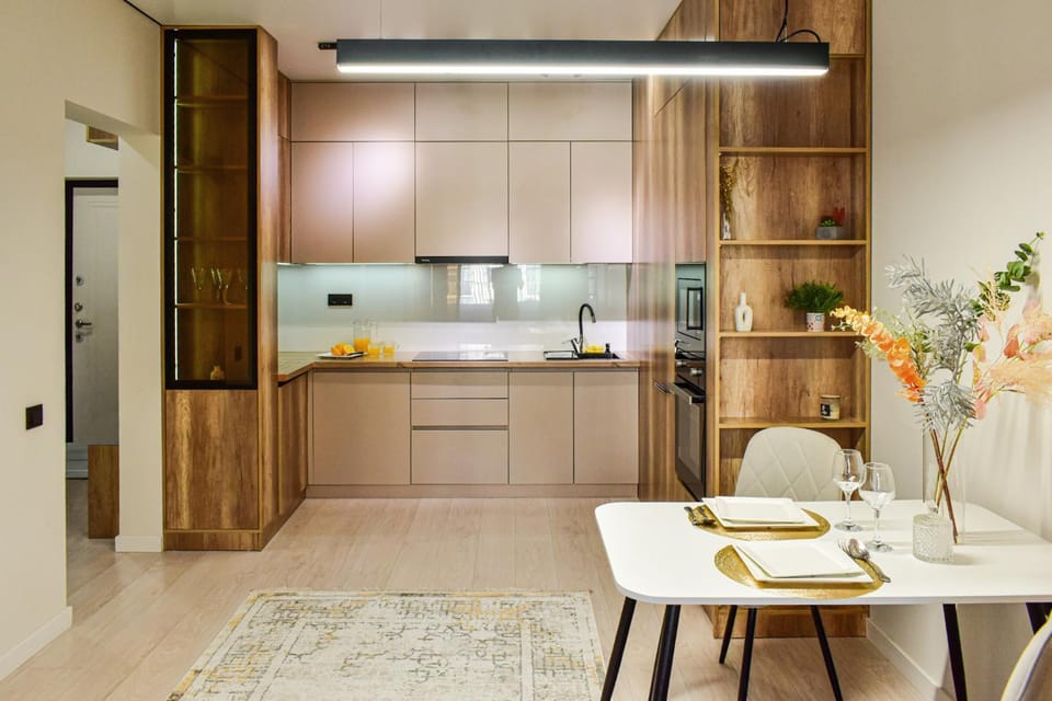 Kitchen or kitchenette, Dining area, stove