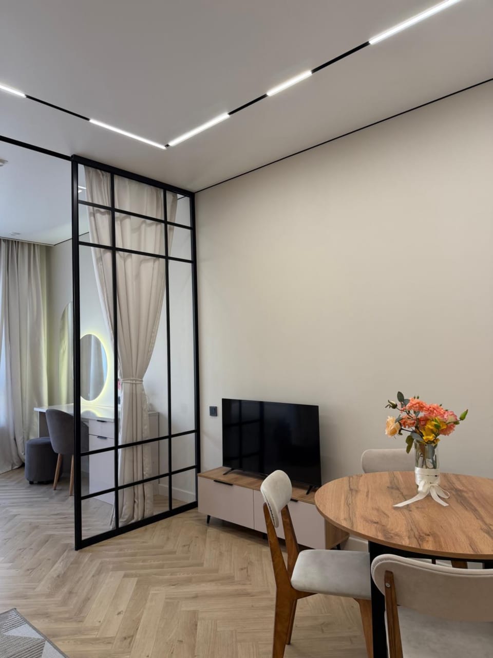 Living room, Seating area, Dining area