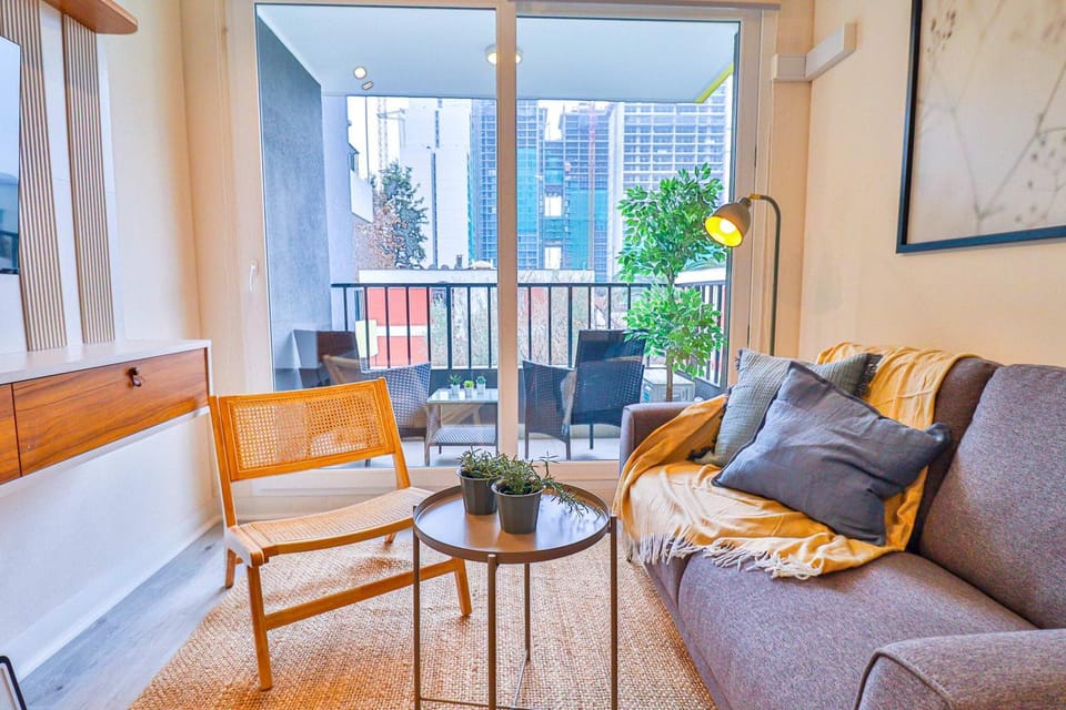 HOM I Plaza Egaña I Calefacción I Metro Cercano Apartment in Las Condes