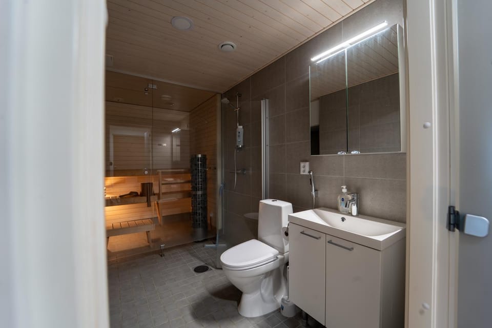 Sauna, Bathroom
