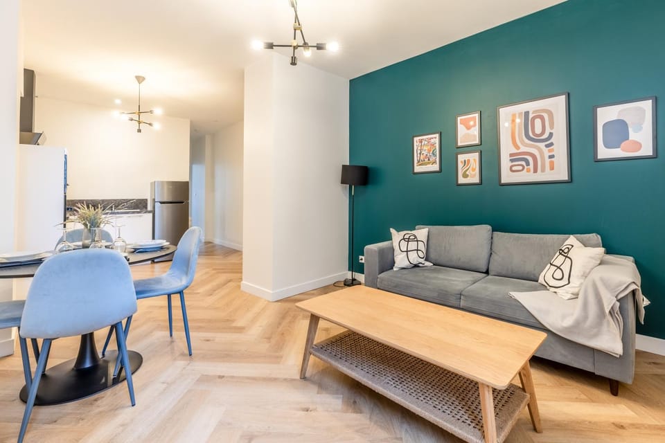 Living room, Dining area
