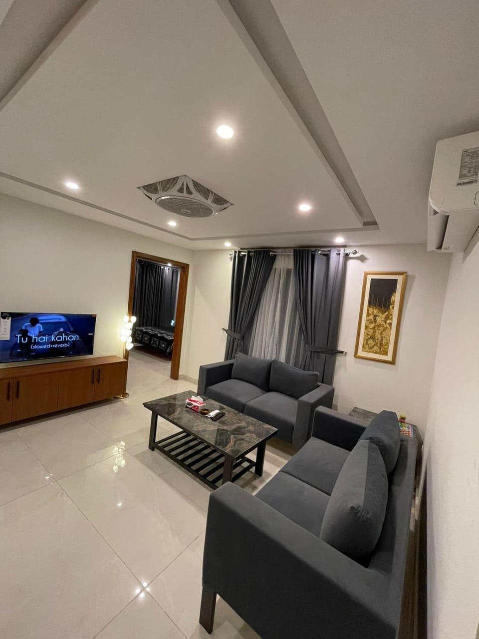 TV and multimedia, Living room, Seating area, air conditioner