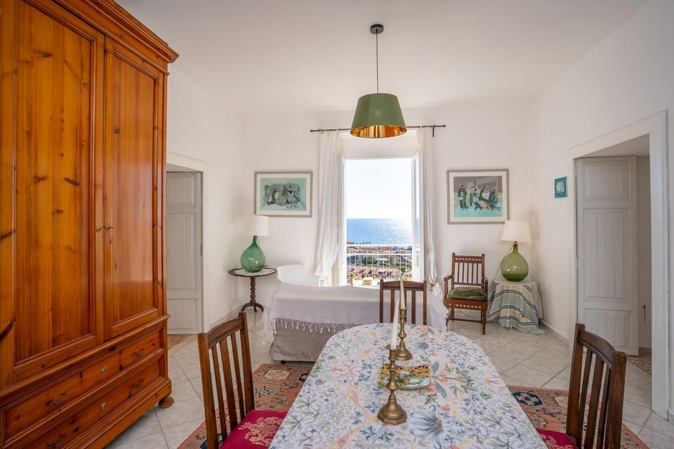 Living room, Dining area, City view, Sea view