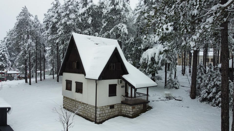 Property building, Winter
