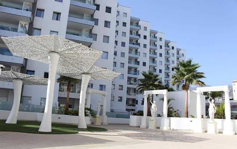 Property building, Day