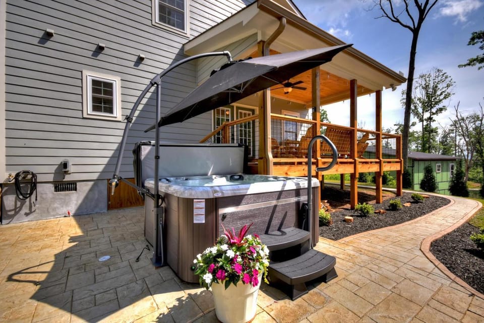Georgia Peace Chalet House in Georgia