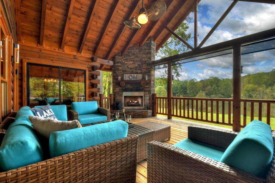 Lady of the Lake House in Georgia