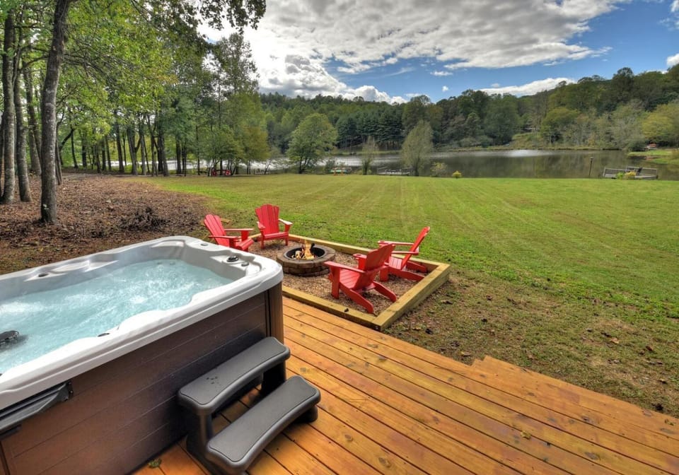 Lady of the Lake House in Georgia