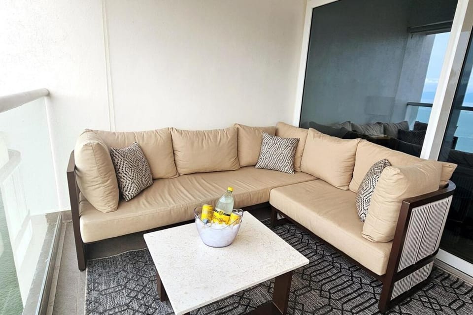 Moikkarentals | Beachfront Luxury 3BR Harbor171 Apartment in Puerto Vallarta