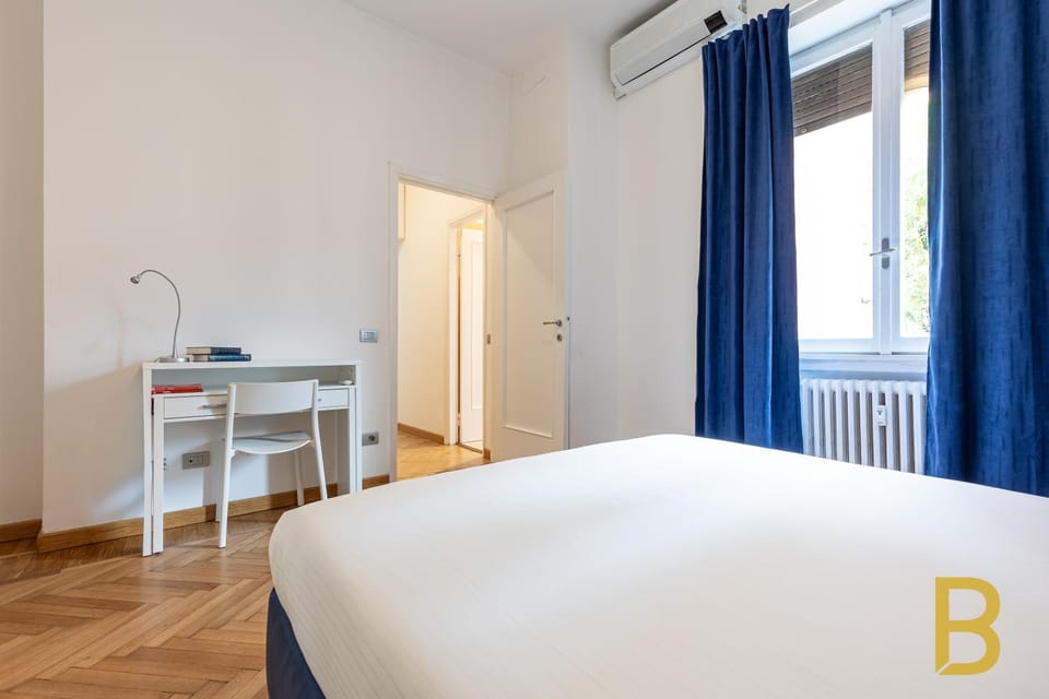 Bed, Bedroom, heating, air conditioner