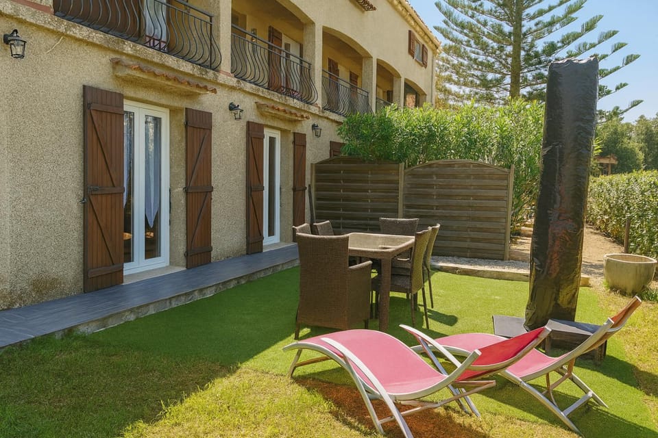 Garden, View (from property/room), Garden view, sunbed