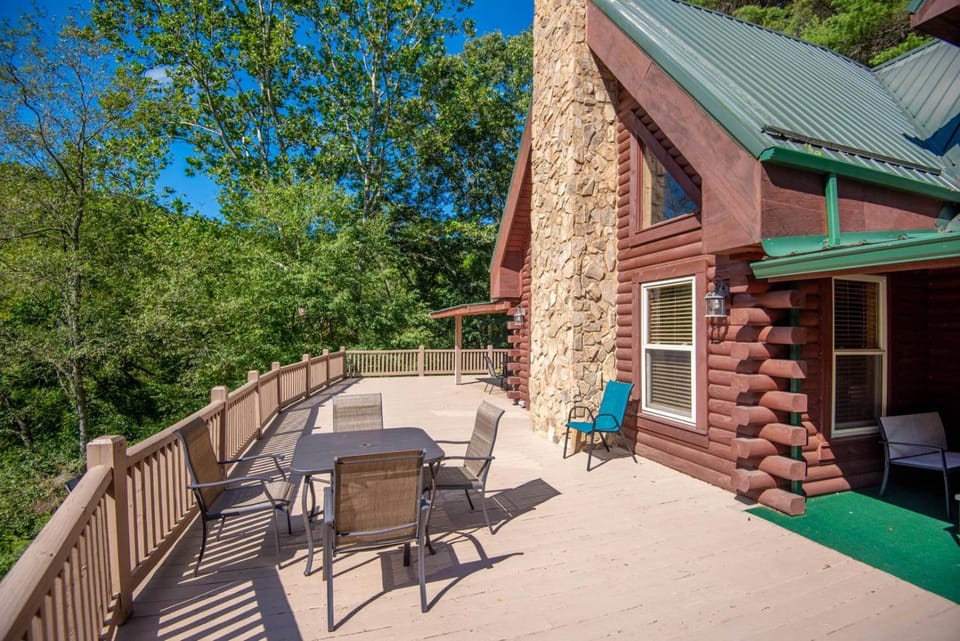 Fish, Soak, Play- River Song Retreat House in Ashe County