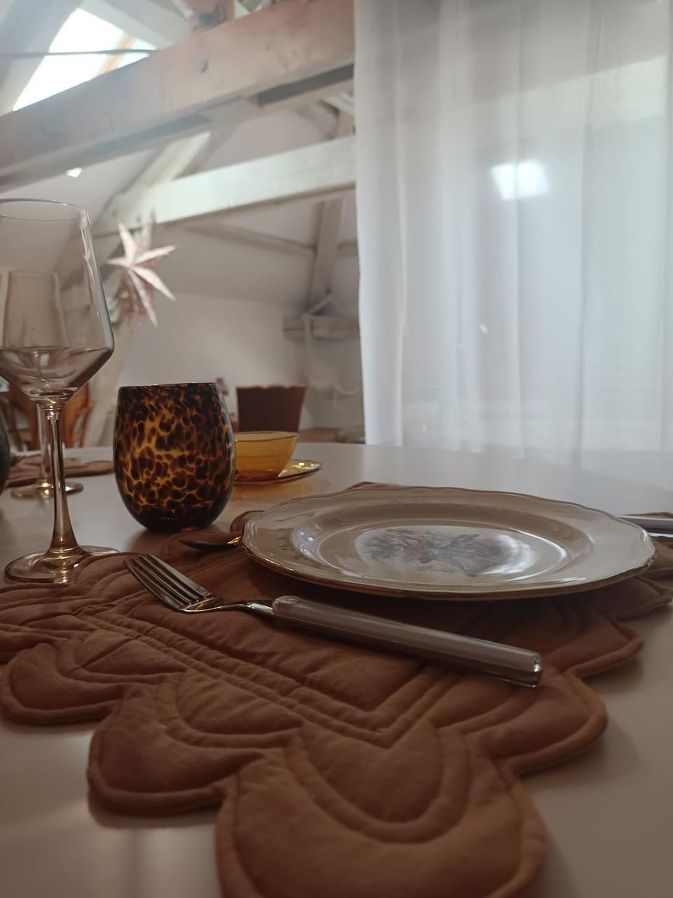 Dining area, Food