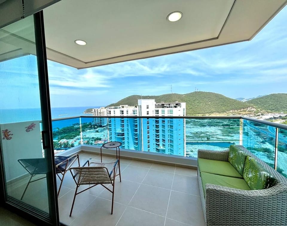 Day, Natural landscape, Balcony/Terrace, Living room, Mountain view, Sea view