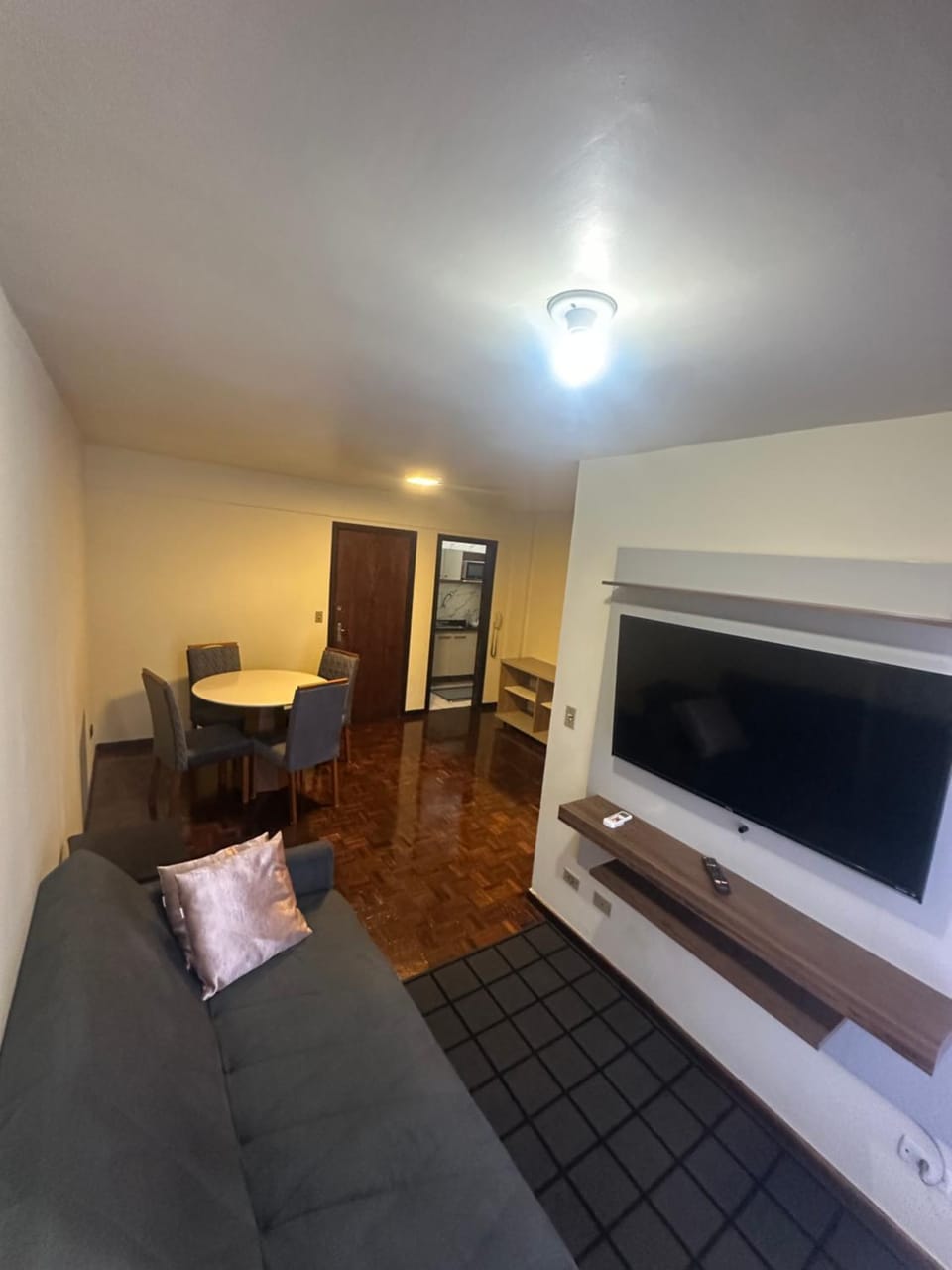 Apartamento 2 quartos, 5 pessoas, garagem, portaria e Wi-Fi Apartment in Foz do Iguaçu
