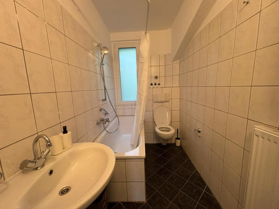 Bathroom, Bath